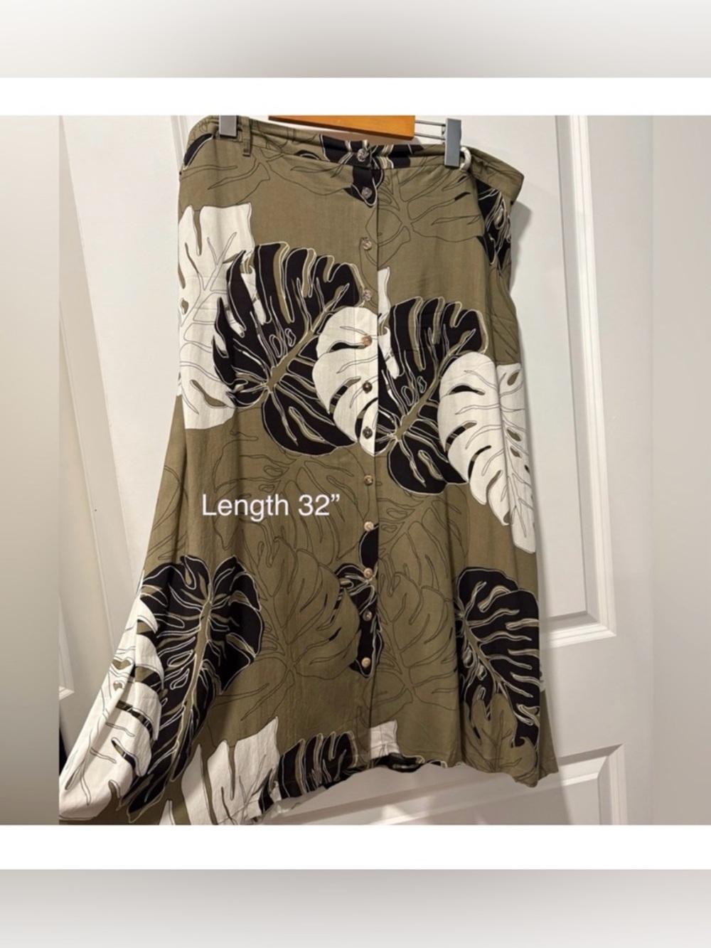 Blue Sky Olive, Black & Cream Tropical Print Skirt
